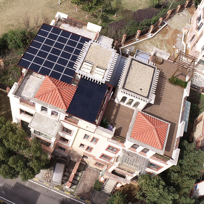 Панели солнечных батарей Rixin PERC Mono Bifacial удваивают стеклянный водоустойчивый солнечный модуль для домашней крыши